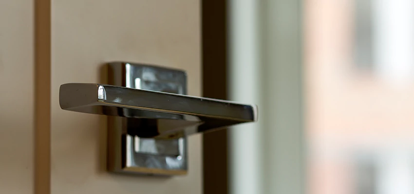Door Lever Knob Repair in Agoura Hills, California