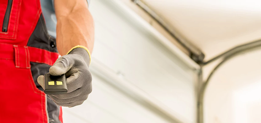 Residential Garage Door Security in Agoura Hills, California