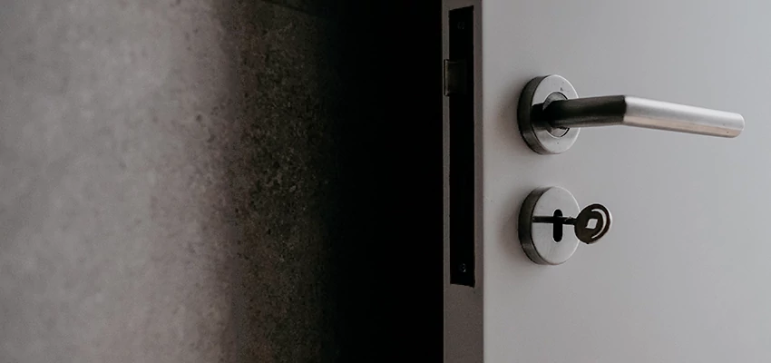 Front Door Handle Repair And Installation in Agoura Hills, CA